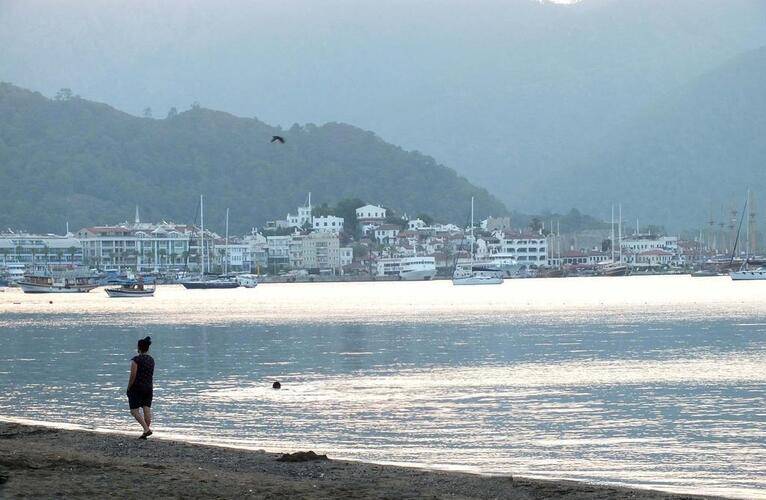 Candan Citybeach Hotel