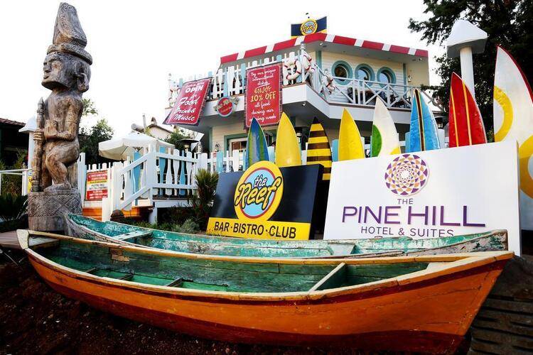 Pinehill Hotel & Suites