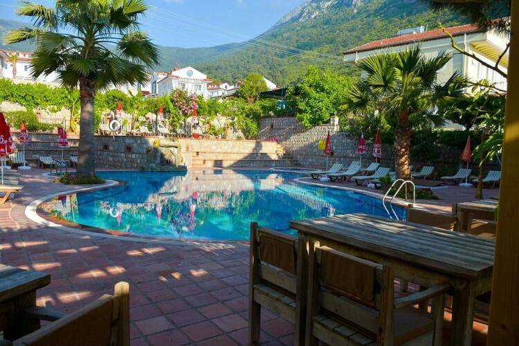 Mountain Valley Apart Hotel & Villas