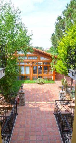 Mountain Valley Apart Hotel & Villas