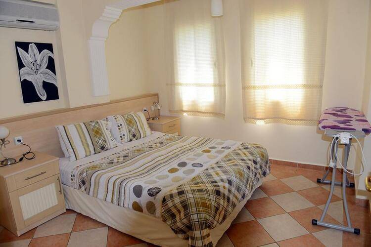 Mountain Valley Apart Hotel & Villas