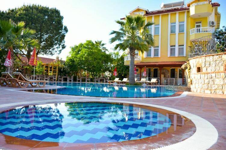 Mountain Valley Apart Hotel & Villas