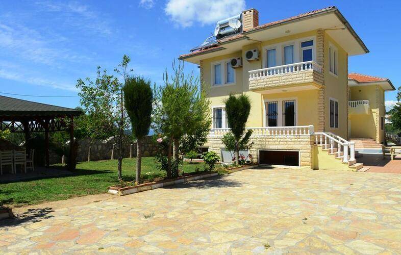 Mountain Valley Apart Hotel & Villas