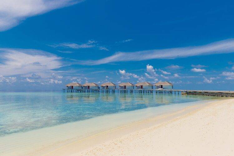 Cocogiri Island Resort