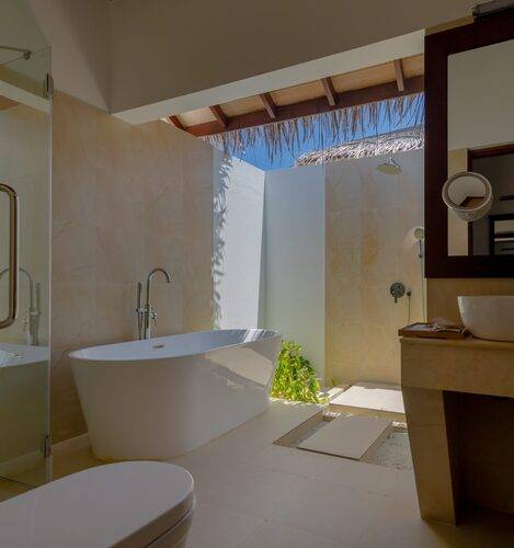 Cocogiri Island Resort