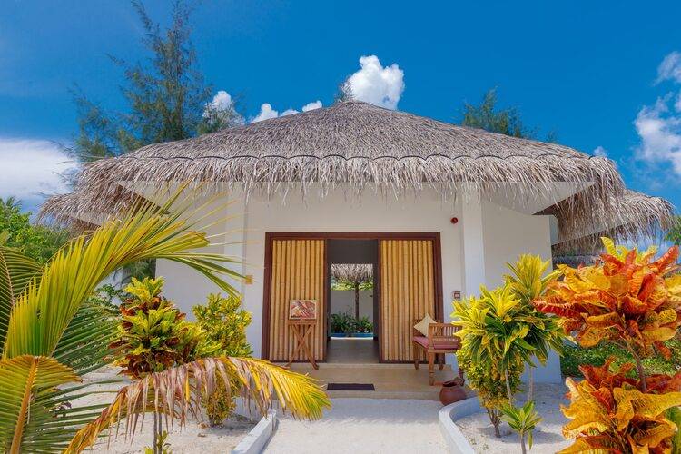 Cocogiri Island Resort