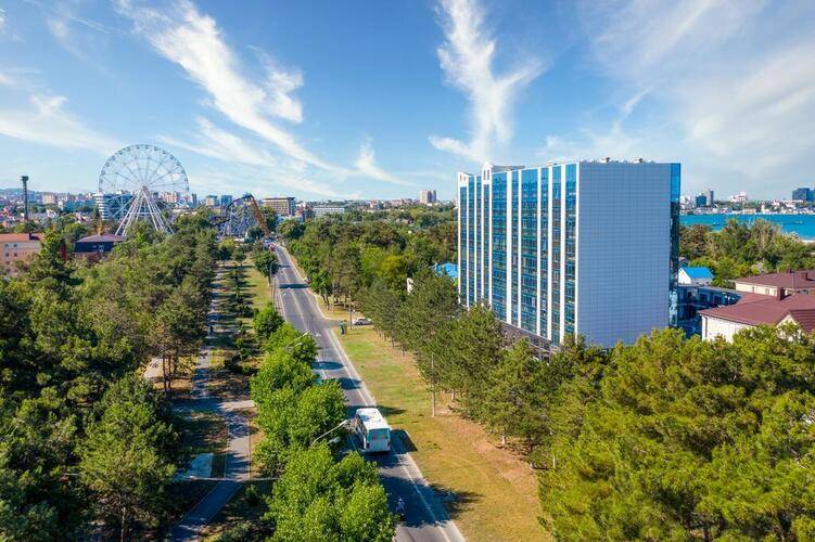 Grand Sapphire Hotel