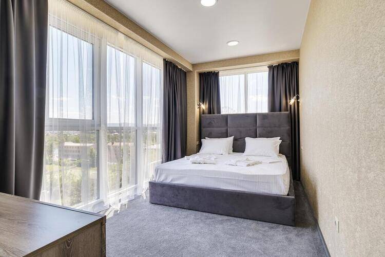 Grand Sapphire Hotel