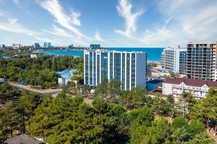 Grand Sapphire Hotel