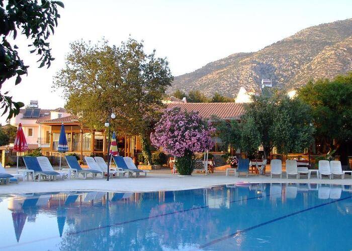 Gokcen Hotel & Apartments