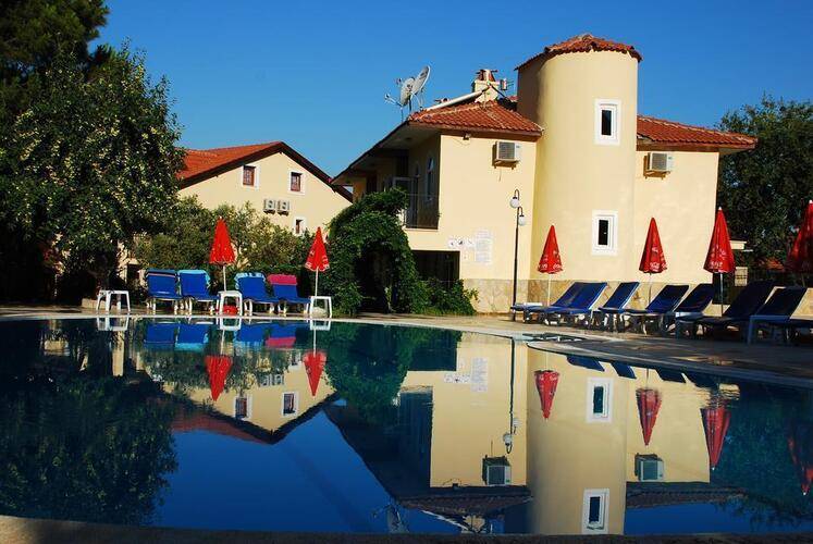 Gokcen Hotel & Apartments