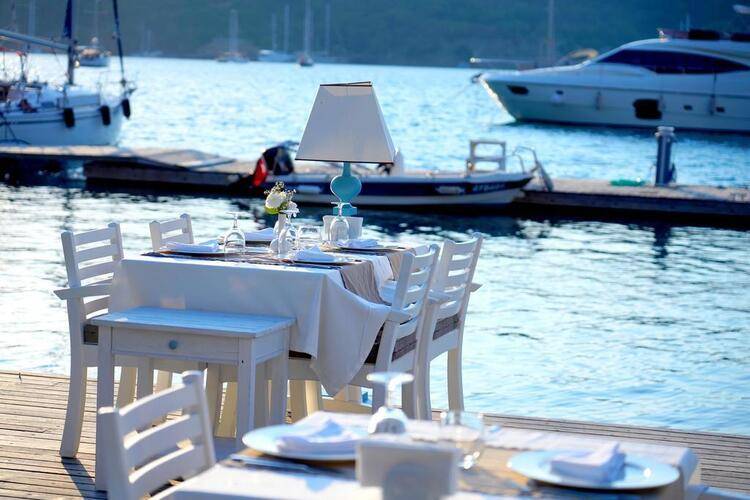 Yacht Classic Hotel
