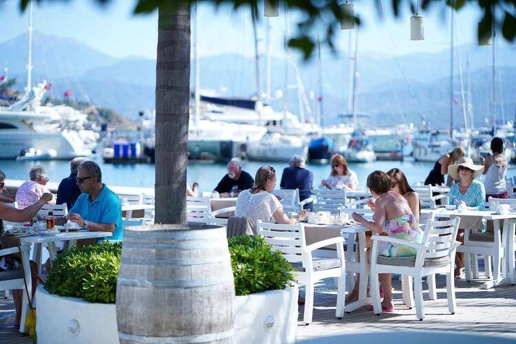 Yacht Classic Hotel
