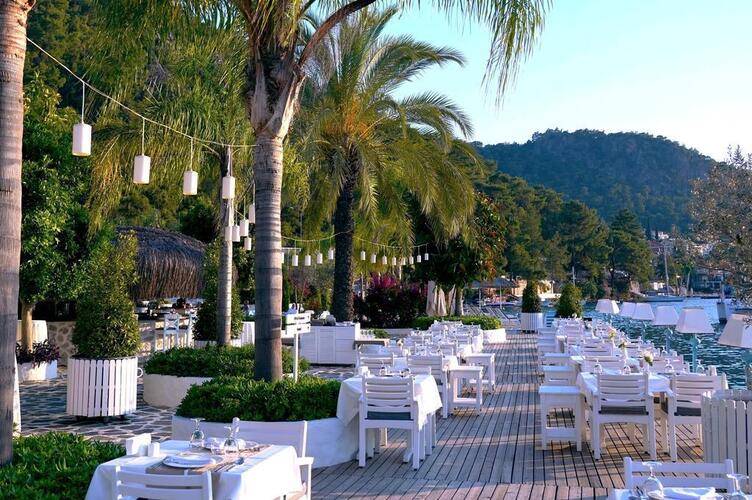 Yacht Classic Hotel