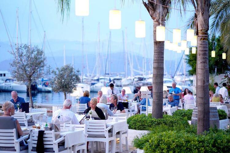 Yacht Classic Hotel