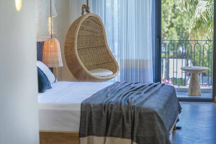 Yacht Boheme Hotel (Adults Only 14+)