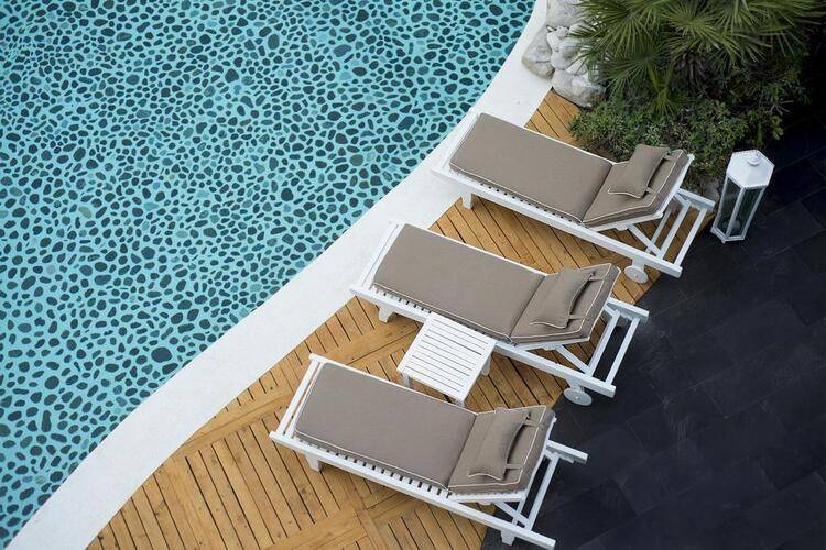 Yacht Boheme Hotel (Adults Only 14+)