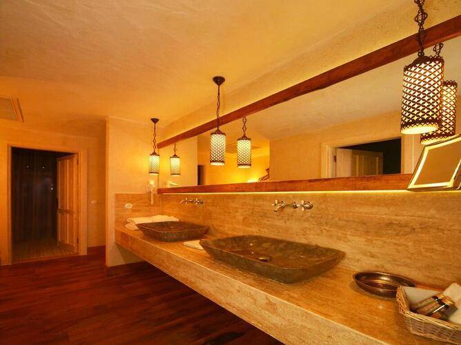 Hotel Unique Boutique Class (Adults Only 18+)