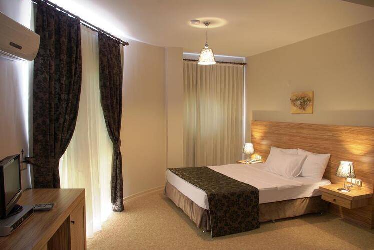 Nevada Hotel & Spa
