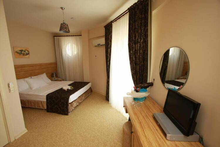 Nevada Hotel & Spa