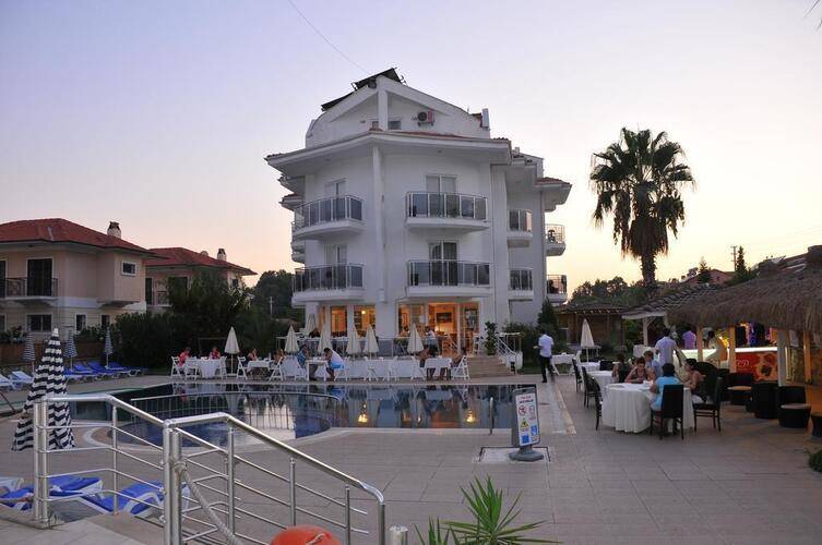 Nevada Hotel & Spa