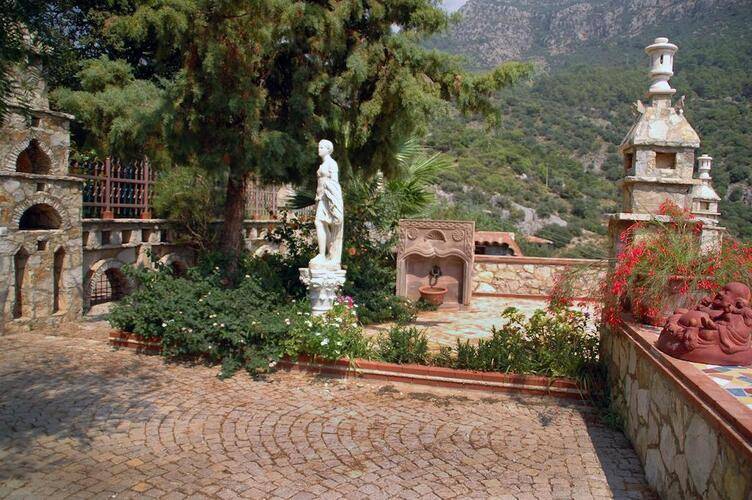 Villa Symbola