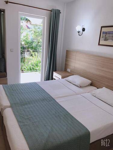 Ant Apart Hotel