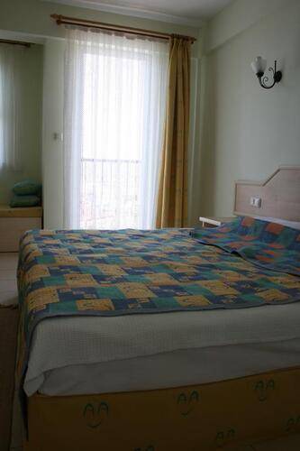 Ant Apart Hotel