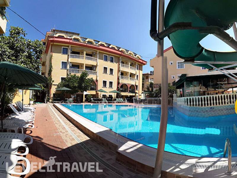 Фотография Maxwell Holiday Club (Adults Only 18+)