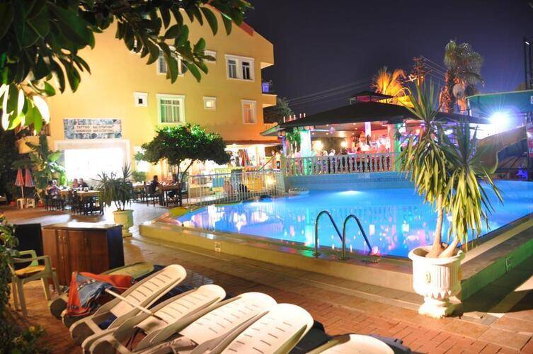 Maxwell Holiday Club (Adults Only 18+)