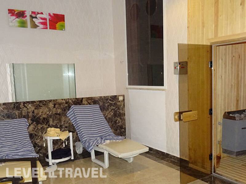Фотография Maxwell Holiday Club (Adults Only 18+)