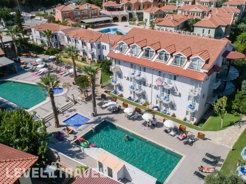Фотография Majestic Hotel