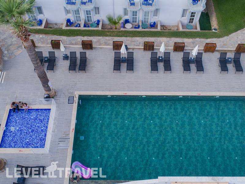 Фотография Majestic Hotel