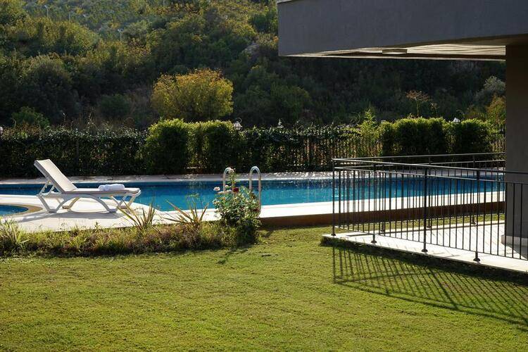 Mene Suites