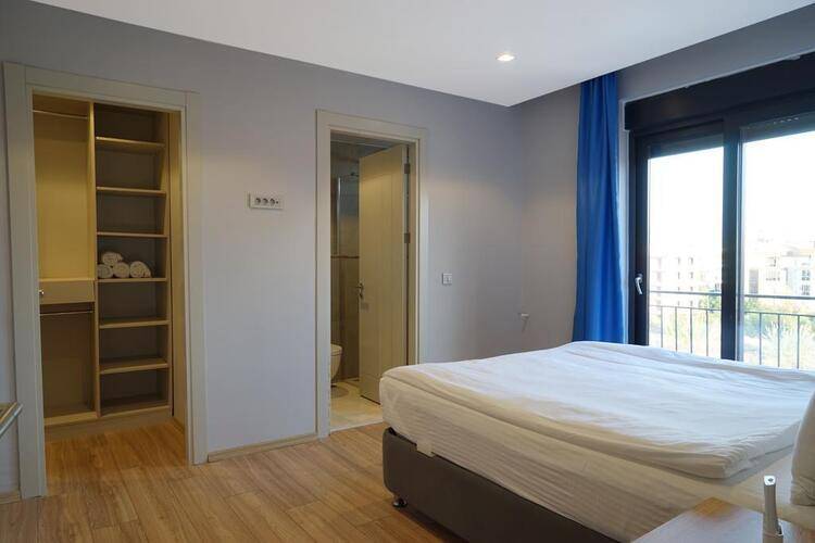 Mene Suites