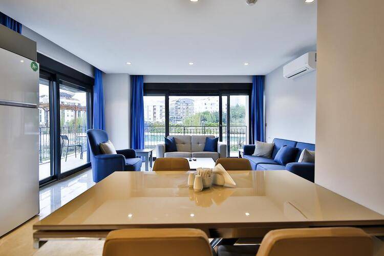 Mene Suites