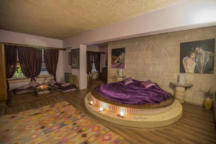 Karlik Evi Boutique