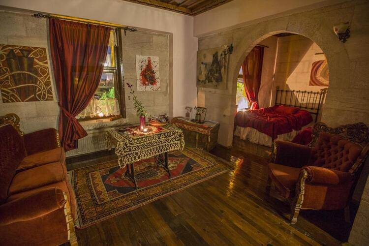 Karlik Evi Boutique
