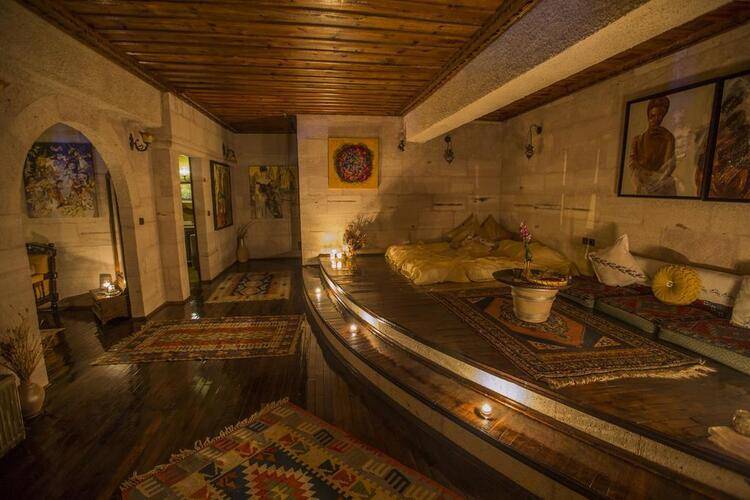 Karlik Evi Boutique