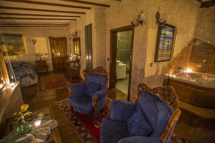 Karlik Evi Boutique