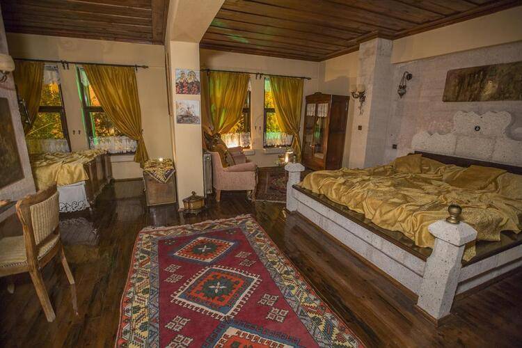 Karlik Evi Boutique
