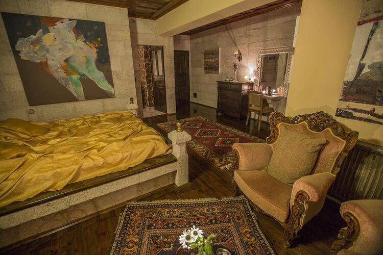Karlik Evi Boutique
