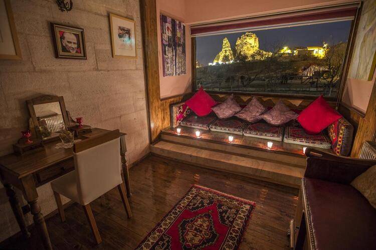 Karlik Evi Boutique