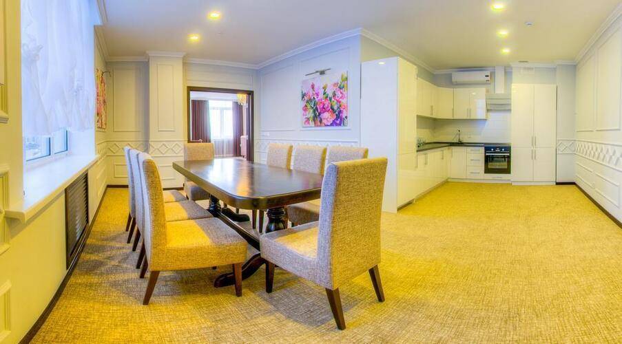 Reston Hotel &Spa