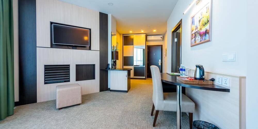 Reston Hotel &Spa