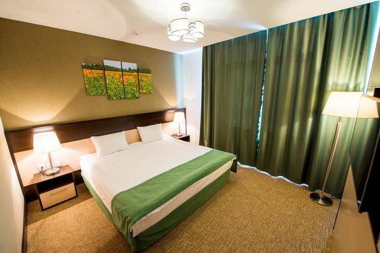 Reston Hotel &Spa