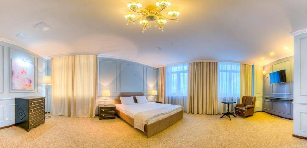 Reston Hotel &Spa