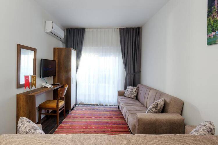 Grand Gulluk Hotel