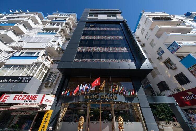 Grand Gulluk Hotel