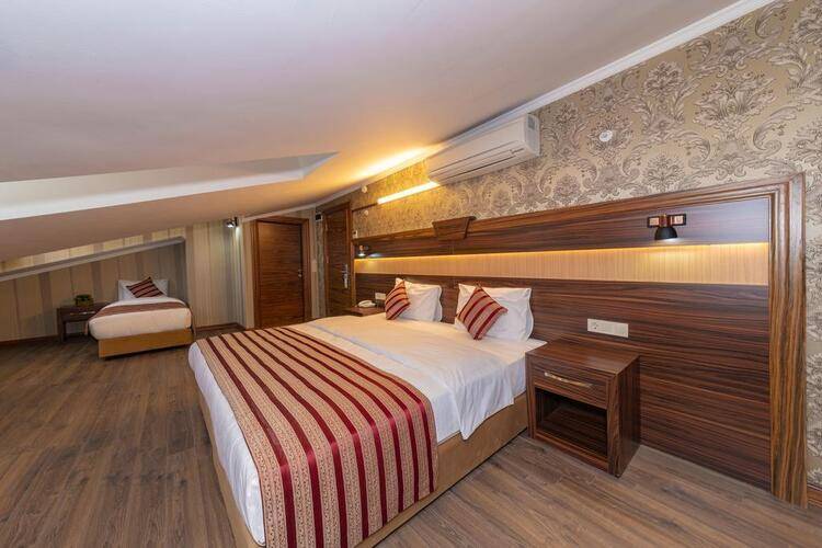 Vision Deluxe Hotel